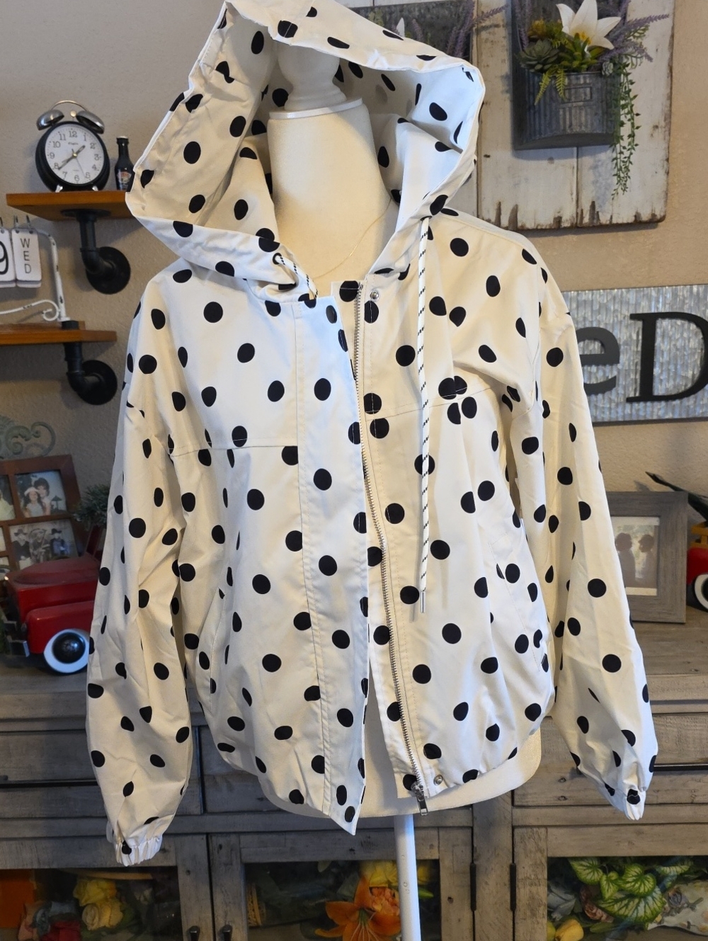 NEW Polka Dot Hooded Windbreaker Lined/Rain Jacket - White/Black